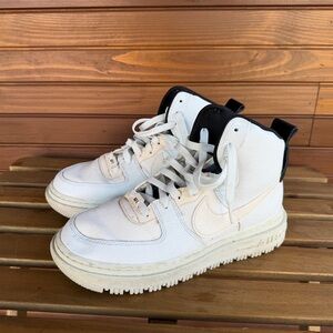 Nike White and Black Women's Sneakers